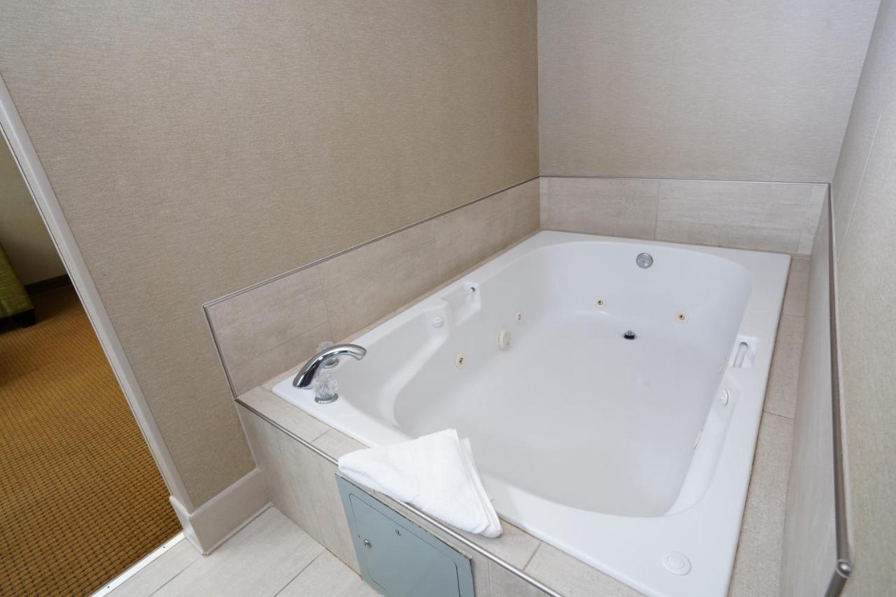 Creekside Hotel & Suites Canyonville Esterno foto